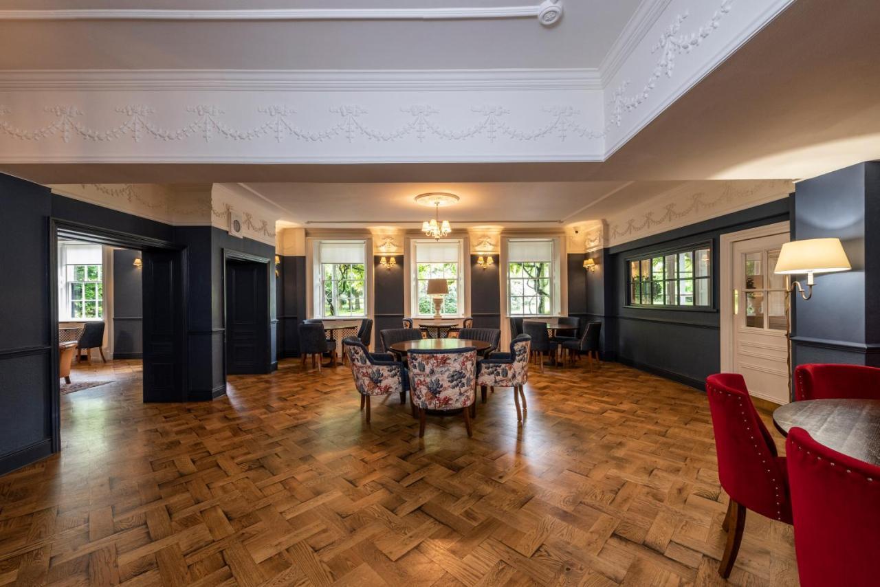Statham Lodge Hotel Уоррингтон Экстерьер фото