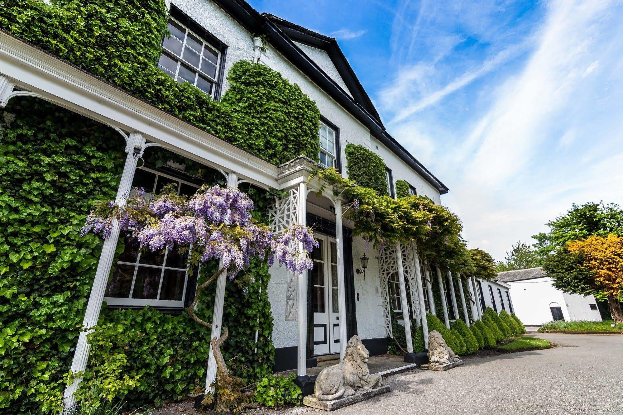 Statham Lodge Hotel Уоррингтон Экстерьер фото